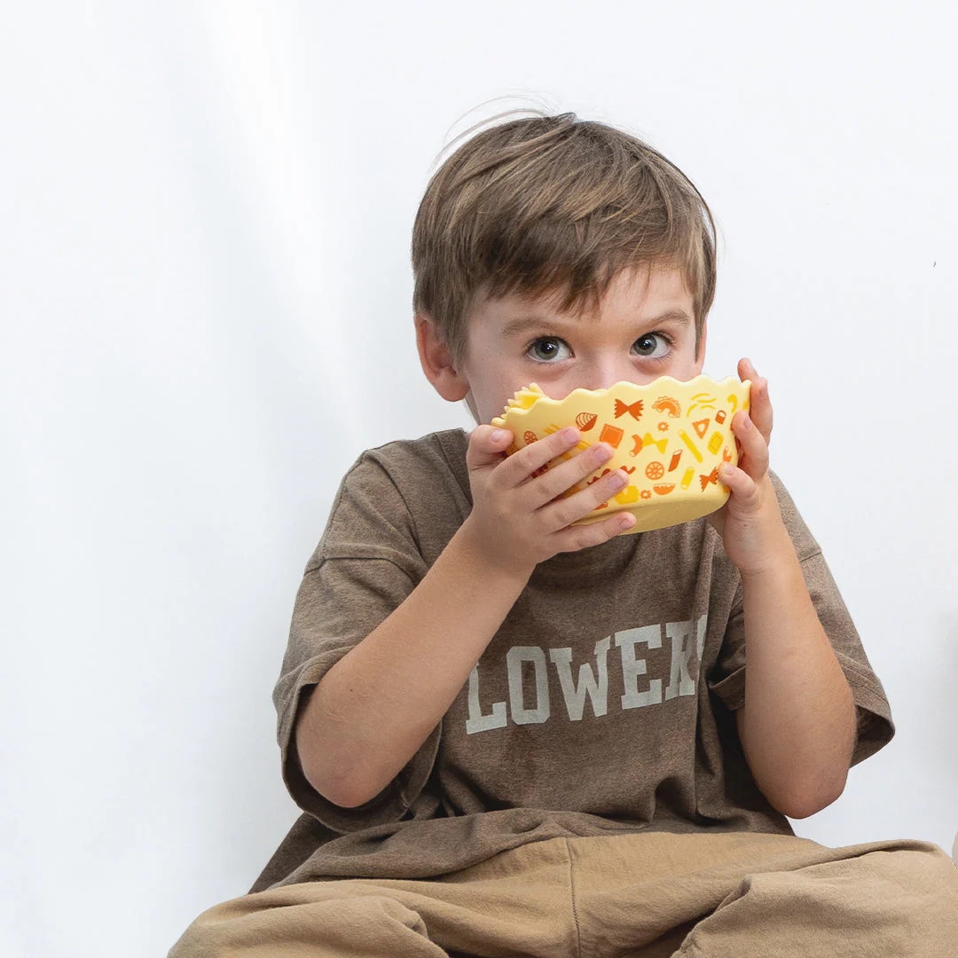Pasta Wavy Edge Silicone Bowl and Plate Set - Image 3