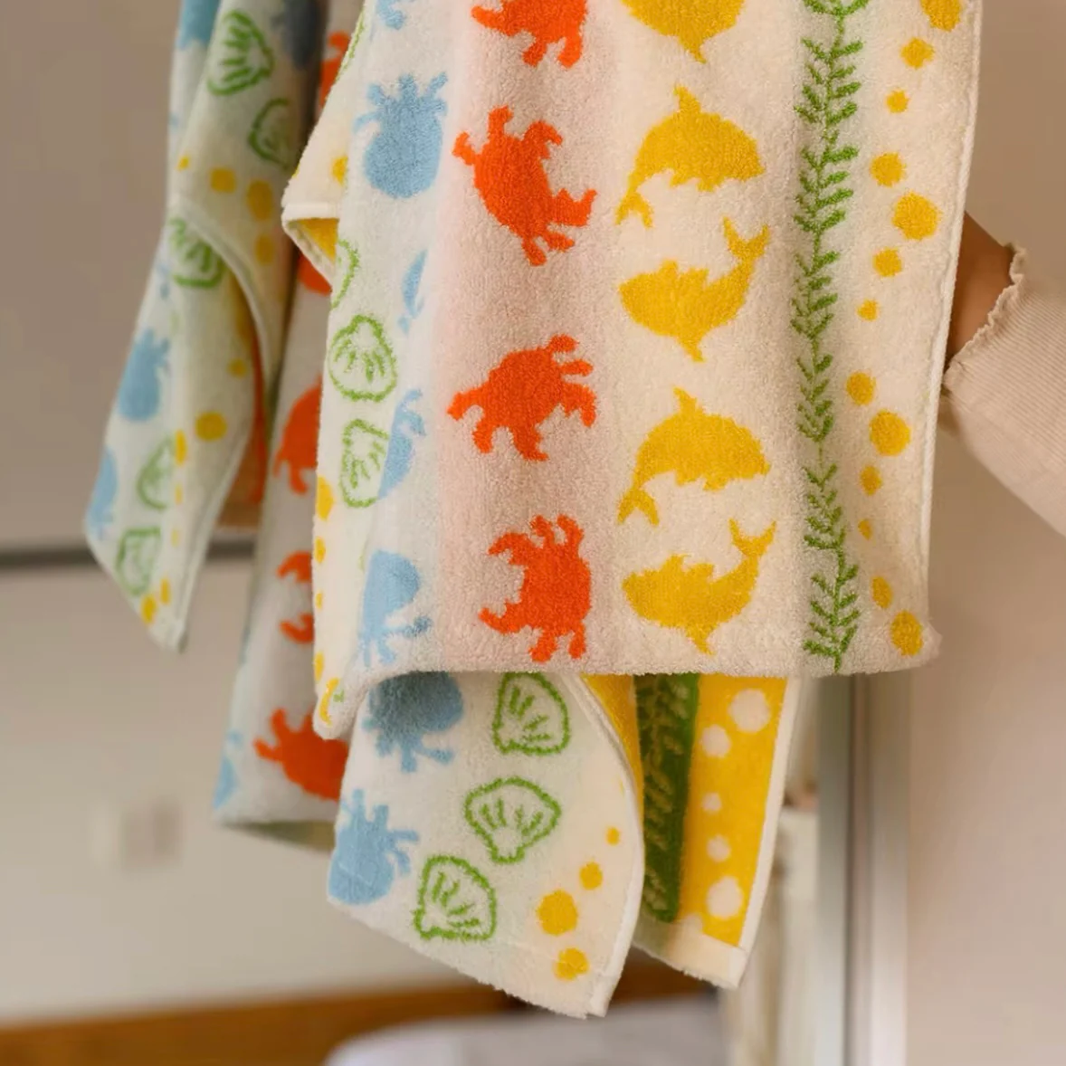Coastal Creatures - Cotton Towel with Sea Life - Image 6