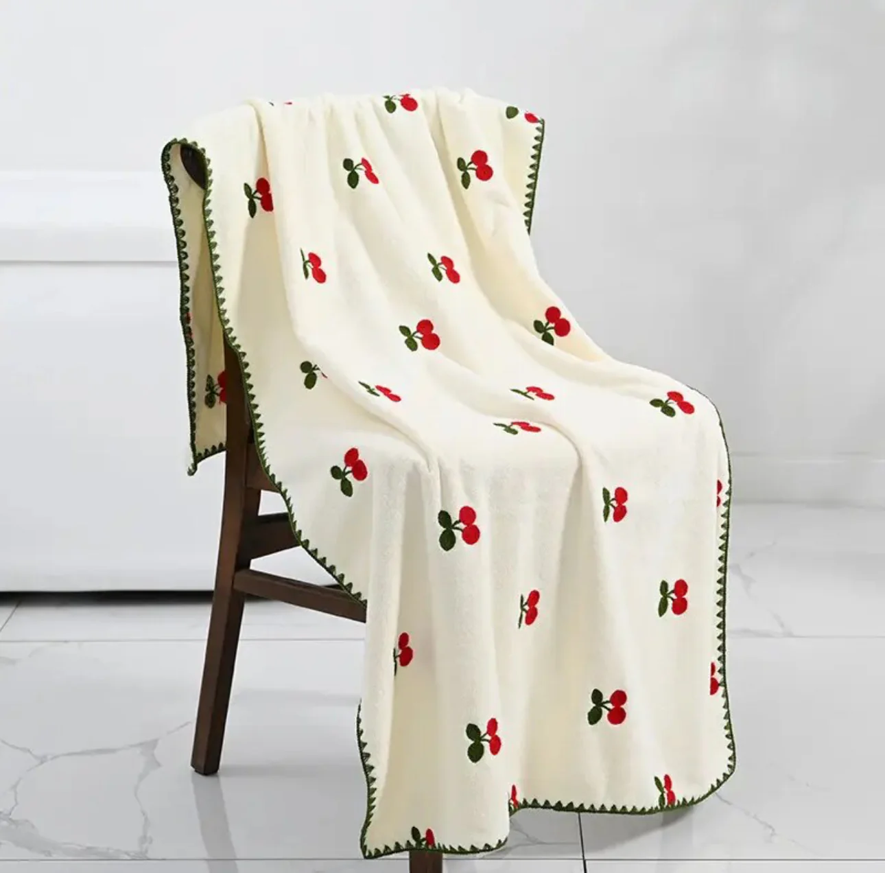 Soft Velvet - Towel with Cute Embroidered Patterns - Image 4